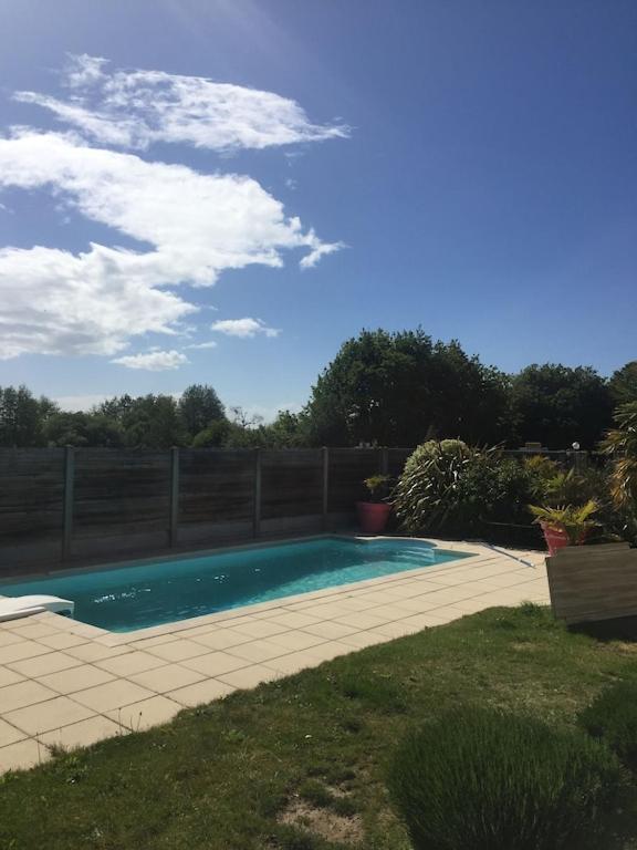 Maison Moderne Avec Piscine Chauffee Dans La Baie Du Mont St Michel 200M2 Yquelon Bagian luar foto