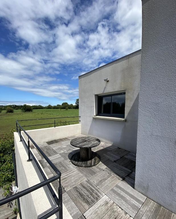 Maison Moderne Avec Piscine Chauffee Dans La Baie Du Mont St Michel 200M2 Yquelon Bagian luar foto